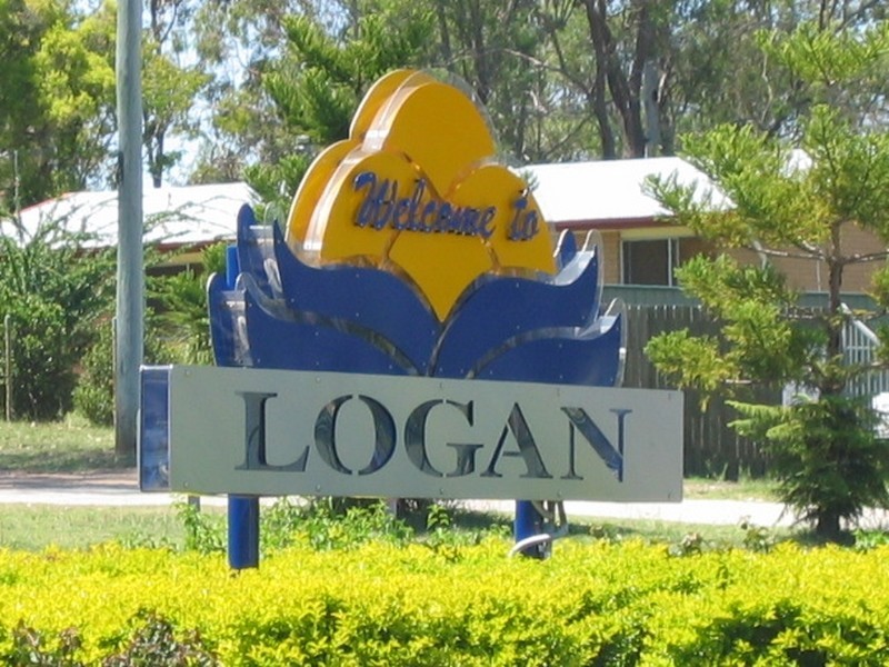 1 Frangipani Place, Regents Park QLD 4118