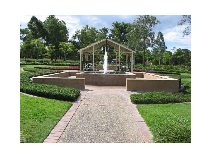 6 Frangipani Place, Regents Park QLD 4118