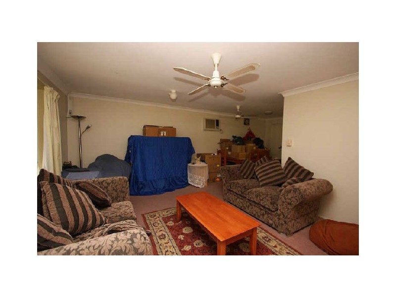 5 Cosway Street, Hillcrest QLD 4118