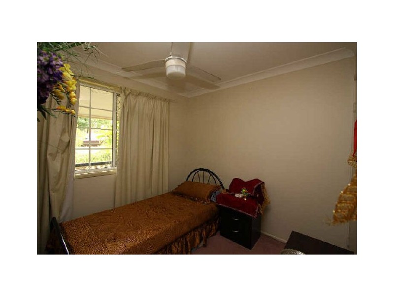 5 Cosway Street, Hillcrest QLD 4118