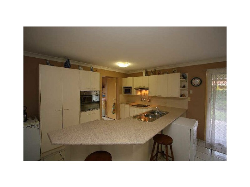 93 Redgum Drive, Regents Park QLD 4118