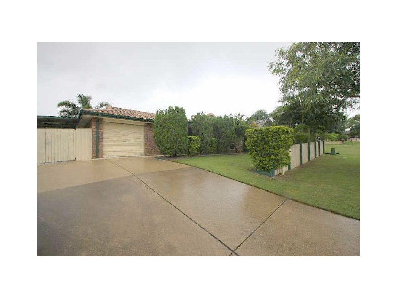 18 Sonorous Close, Regents Park QLD 4118
