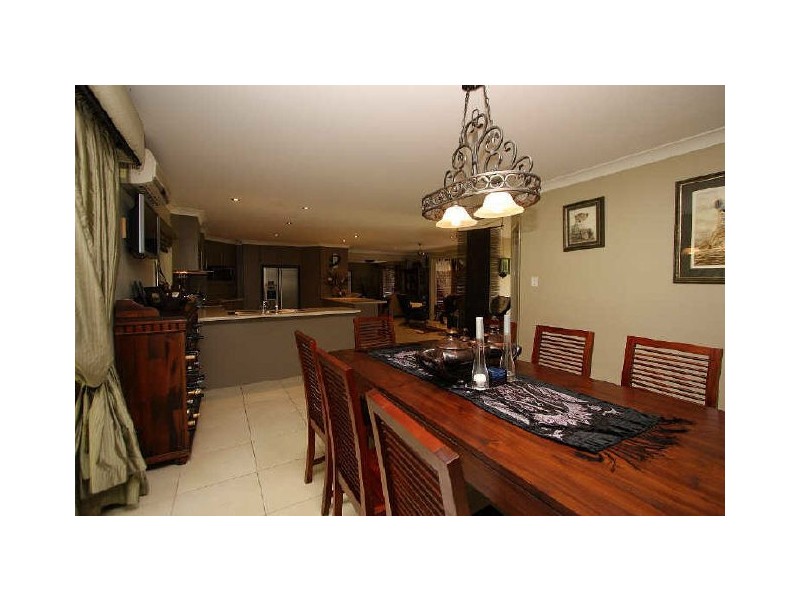 5 Cardwell Close, Munruben QLD 4125