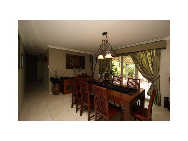 5 Cardwell Close, Munruben QLD 4125