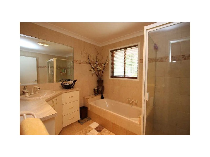 5 Cardwell Close, Munruben QLD 4125