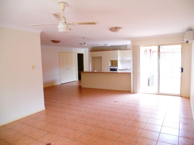 54 Glasshouse Crescent, Forest Lake QLD 4078