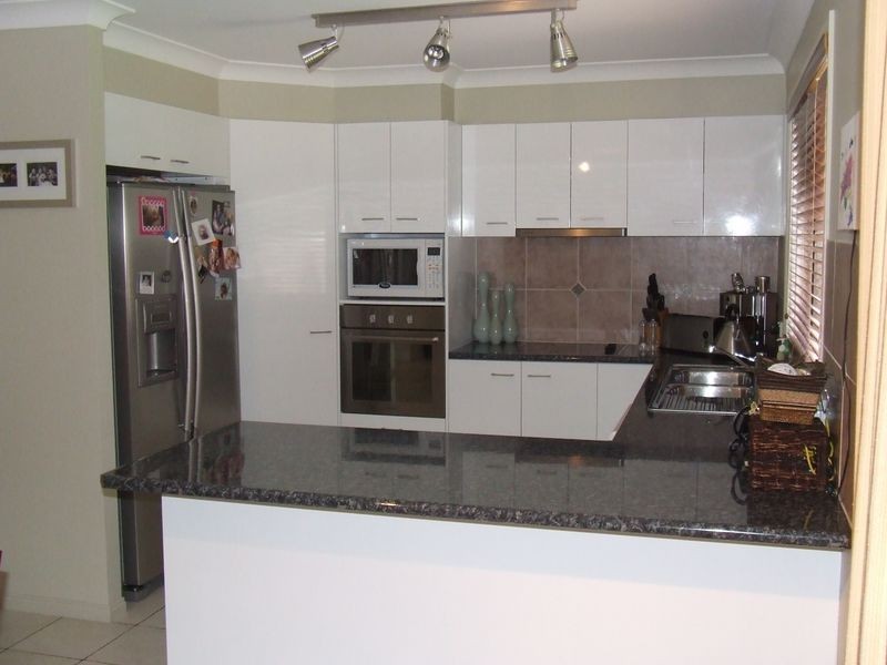 26 Michigan Place, Parkinson QLD 4115