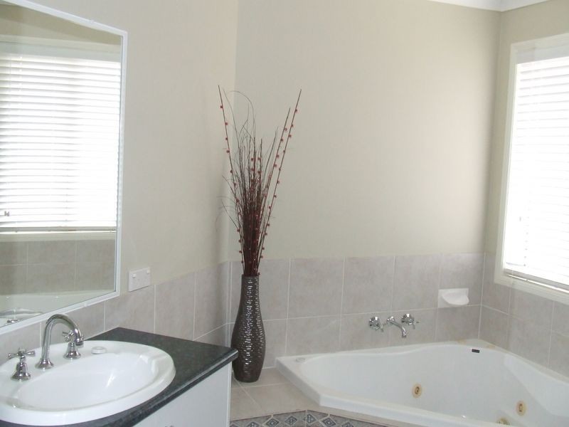 26 Michigan Place, Parkinson QLD 4115