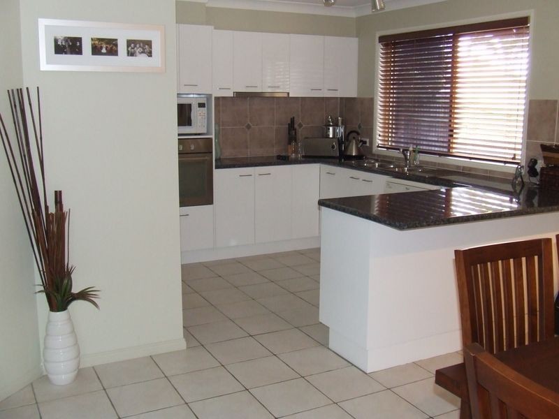 26 Michigan Place, Parkinson QLD 4115