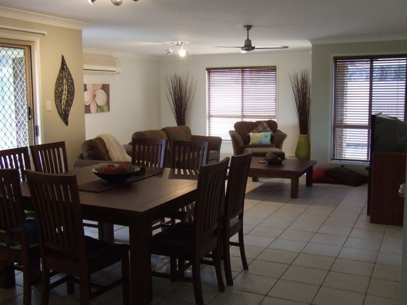 26 Michigan Place, Parkinson QLD 4115