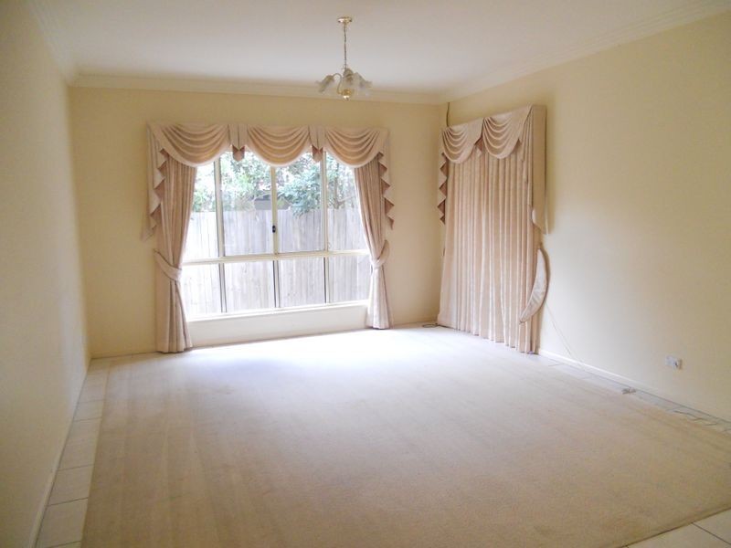 18 Ebony Place, Stretton QLD 4116