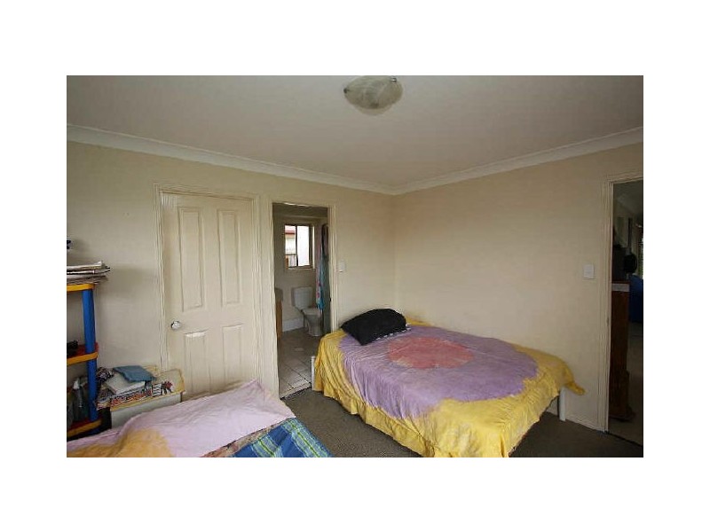 25 Clayton Court, Crestmead QLD 4132