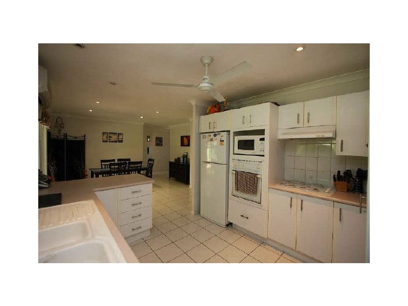 13 Greygum Court, Regents Park QLD 4118
