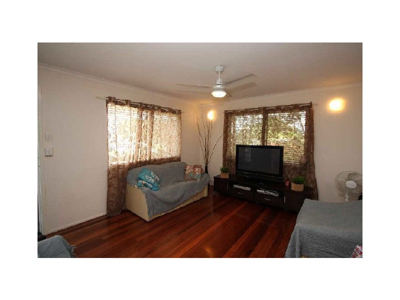 13 Balsa Street, Crestmead QLD 4132