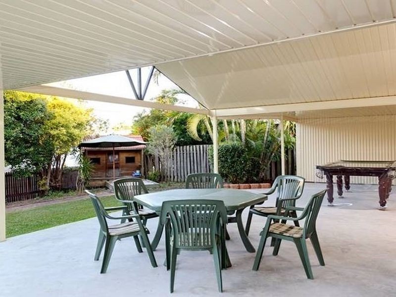 24 Penfold Street, Hillcrest QLD 4118