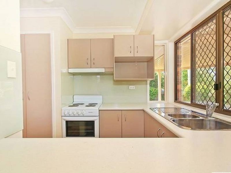 24 Penfold Street, Hillcrest QLD 4118