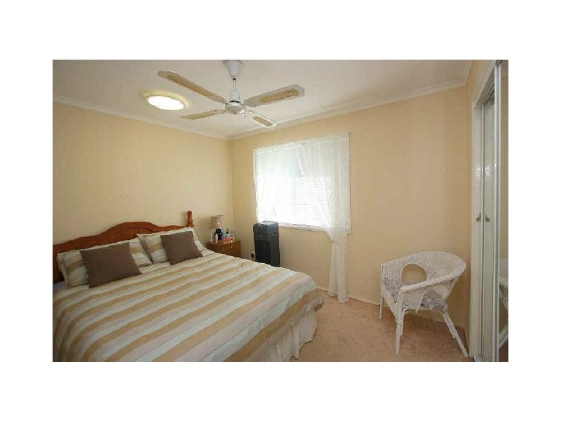 34 Strathallen Drive, Boronia Heights QLD 4124