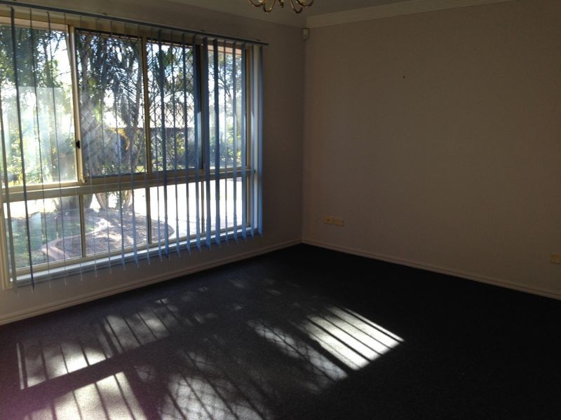42 Wilkinson Drive, Crestmead QLD 4132