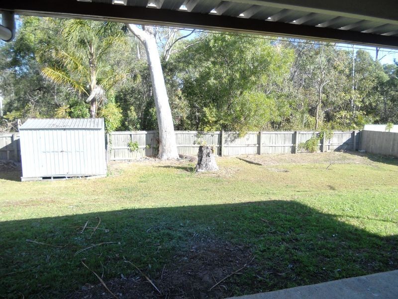 27 Conifer Street, Hillcrest QLD 4118