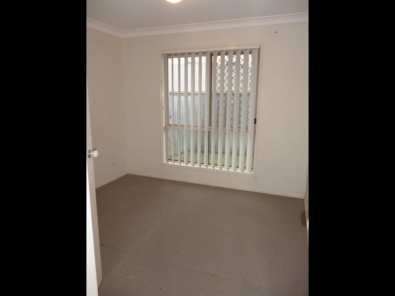 8 Lahore Street, Crestmead QLD 4132