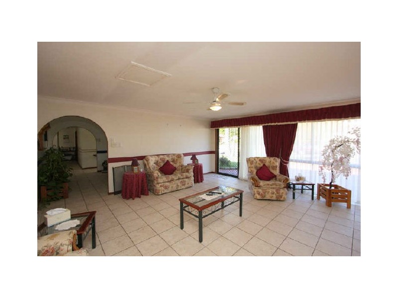 8 Macauley Drive, Boronia Heights QLD 4124