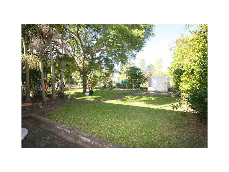 8 Ellen Street, Kingston QLD 4114
