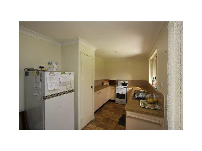 16 Gingko Crescent, Regents Park QLD 4118