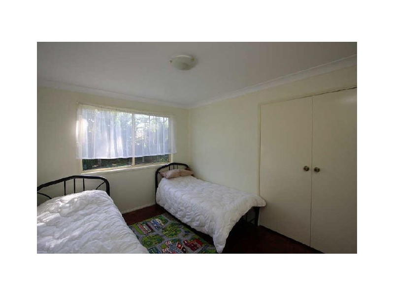 16 Gingko Crescent, Regents Park QLD 4118