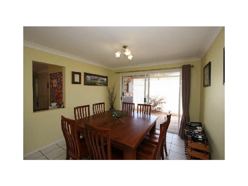 9 Carnegie Close, Parkinson QLD 4115