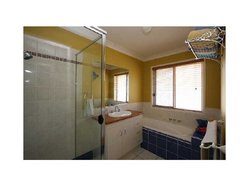 9 Carnegie Close, Parkinson QLD 4115