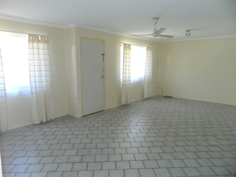 9 Meranti Street, Crestmead QLD 4132