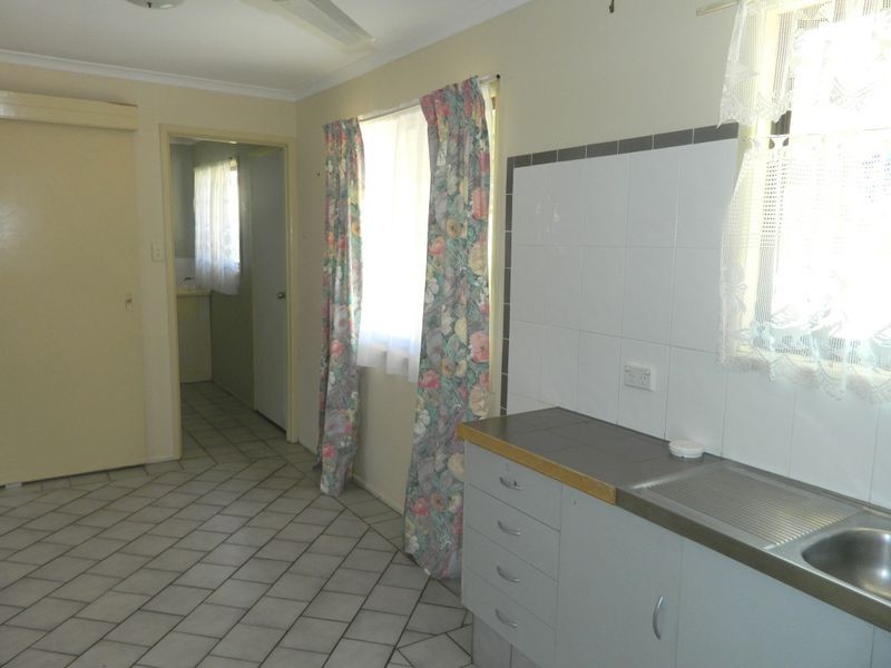 9 Meranti Street, Crestmead QLD 4132