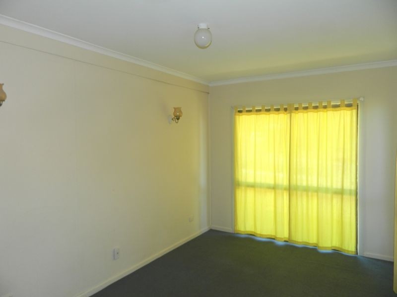 9 Meranti Street, Crestmead QLD 4132