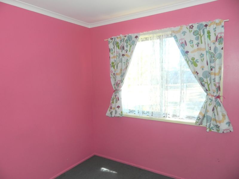 9 Meranti Street, Crestmead QLD 4132