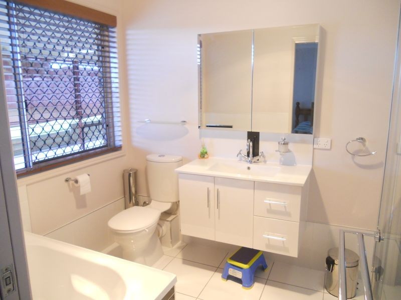 11 Owens Street, Boronia Heights QLD 4124