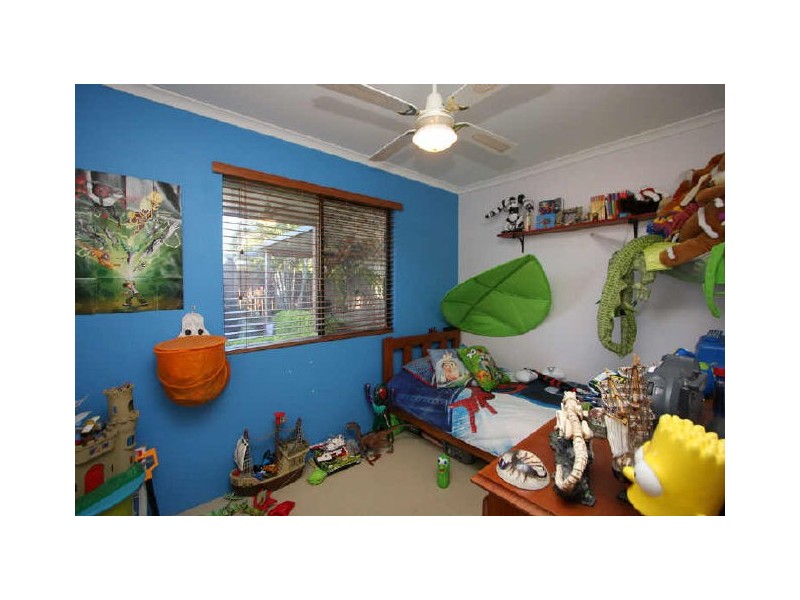 2 Quandong Street, Crestmead QLD 4132