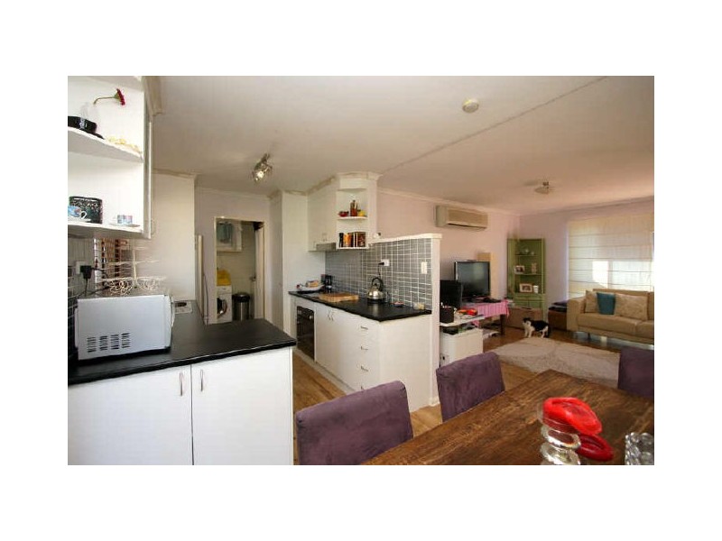 2 Quandong Street, Crestmead QLD 4132