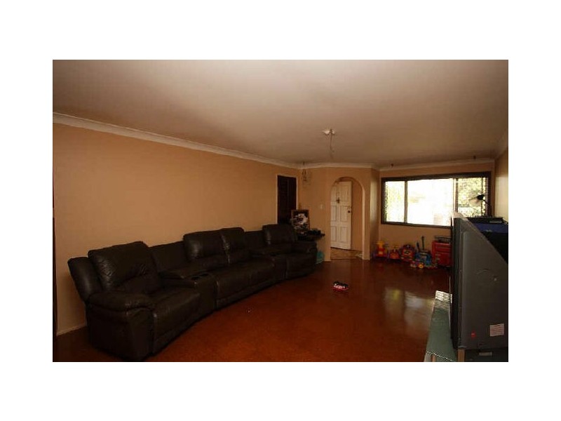 38 Bywater Street, Hillcrest QLD 4118