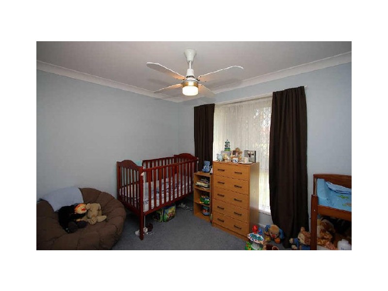 38 Bywater Street, Hillcrest QLD 4118