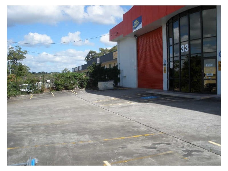 33 Tradelink Drive, Hillcrest QLD 4118