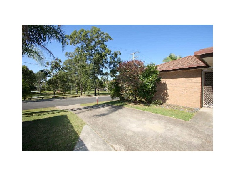 9 Ponderosa Street, Hillcrest QLD 4118