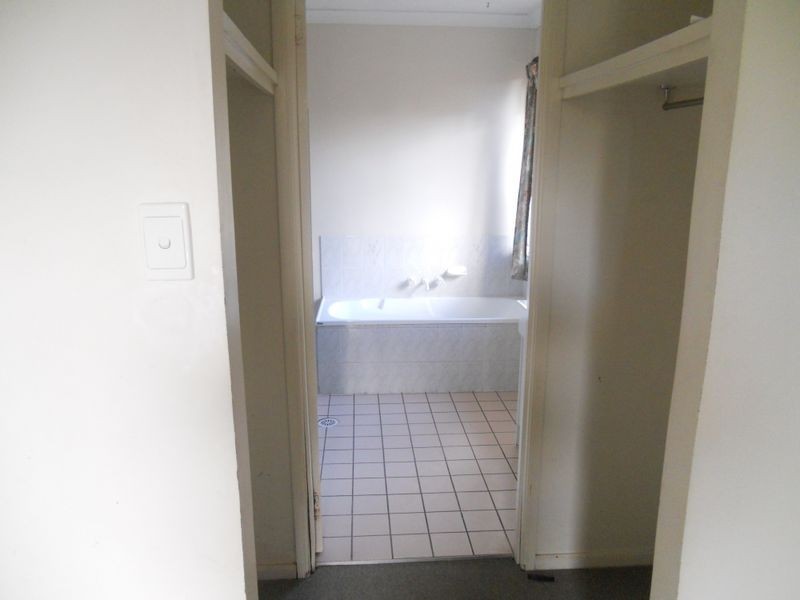 23 Calder Court,, Crestmead QLD 4132