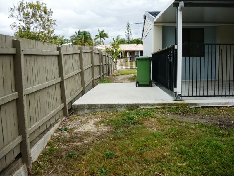 16 Cresthill Avenue,, Regents Park QLD 4118