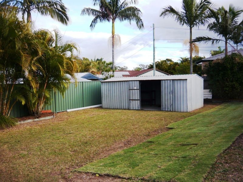 9 Acorus Court, Regents Park QLD 4118