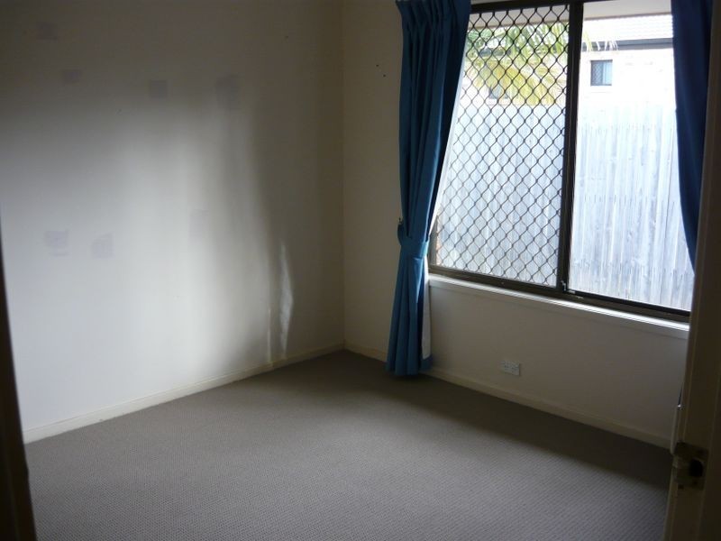9 Acorus Court, Regents Park QLD 4118