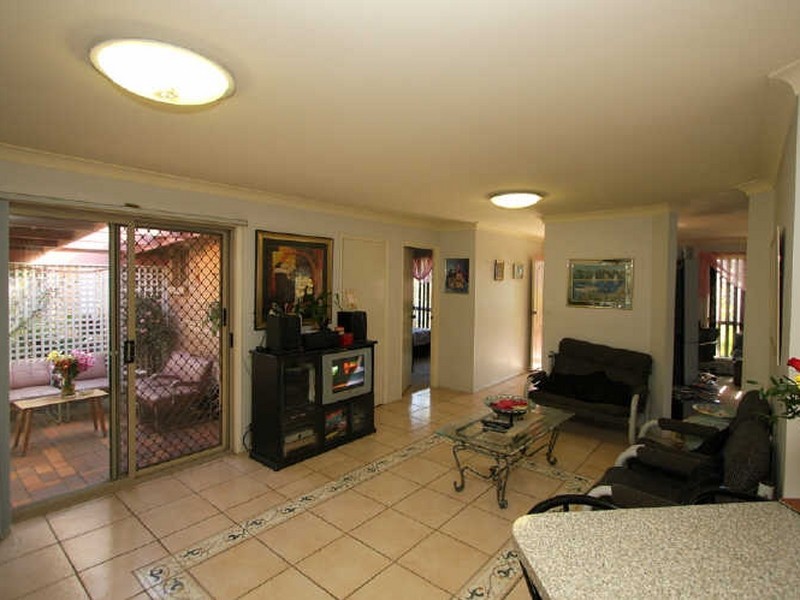 17 Wade Court, Boronia Heights QLD 4124