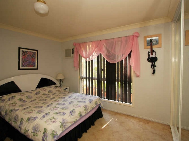 17 Wade Court, Boronia Heights QLD 4124