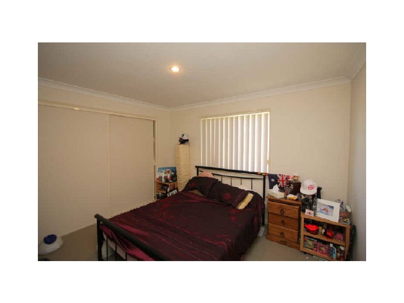 5 Mitchum Way, Crestmead QLD 4132