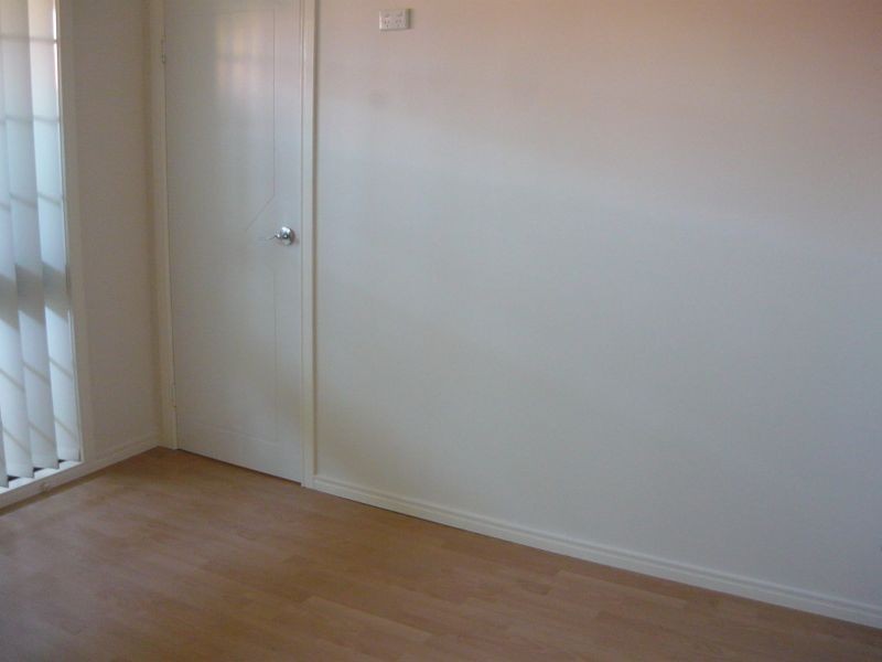 20 Cresthill Avenue, Regents Park QLD 4118