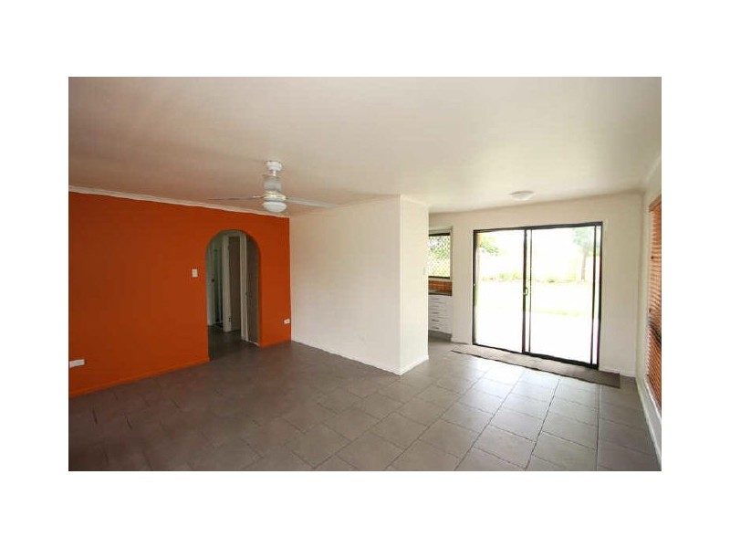 8 Basie Court, Browns Plains QLD 4118
